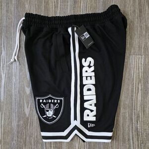 Las Vegas Raiders New Era NFL Shorts Chenille Embrodery Logos Black White XXL LE